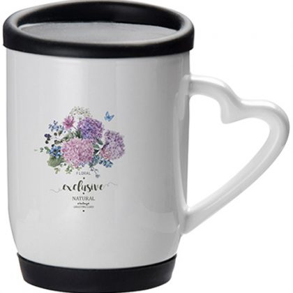 Print on mug with black lid and heart handle